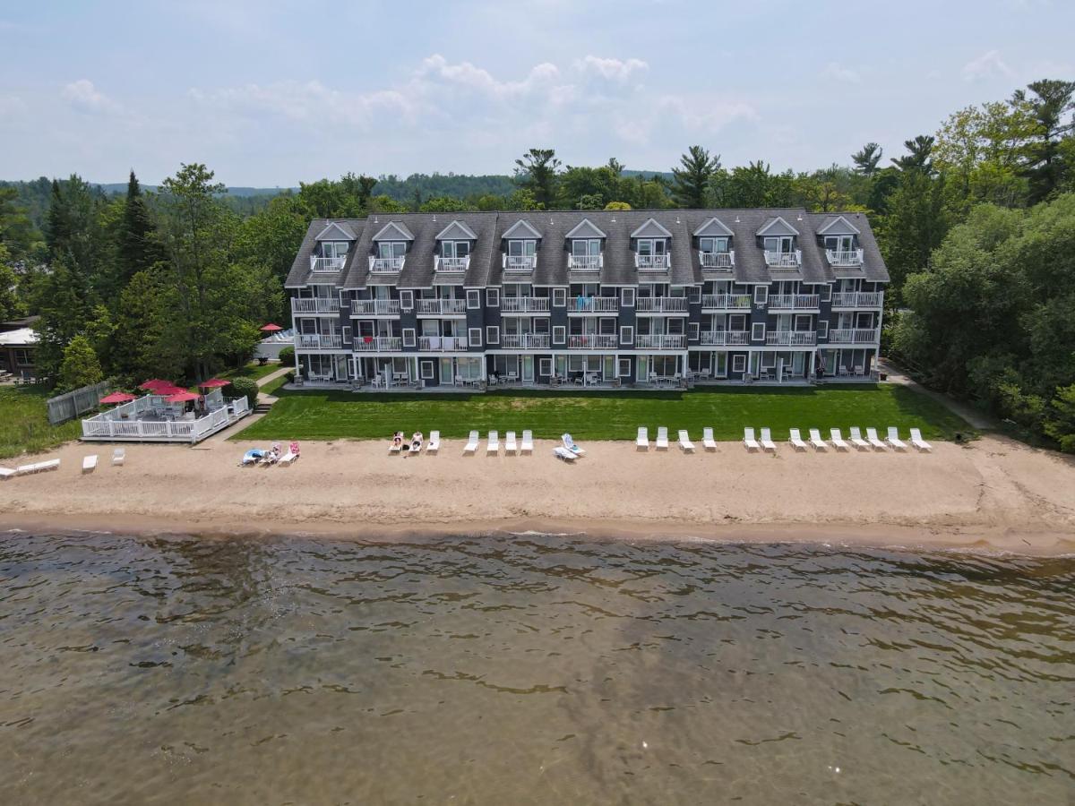 103 North Shore Innトラバーズ・シティ エクステリア 写真